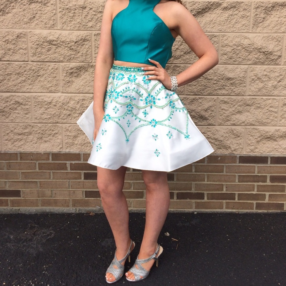 Prom Dress - Picture 5 of 5